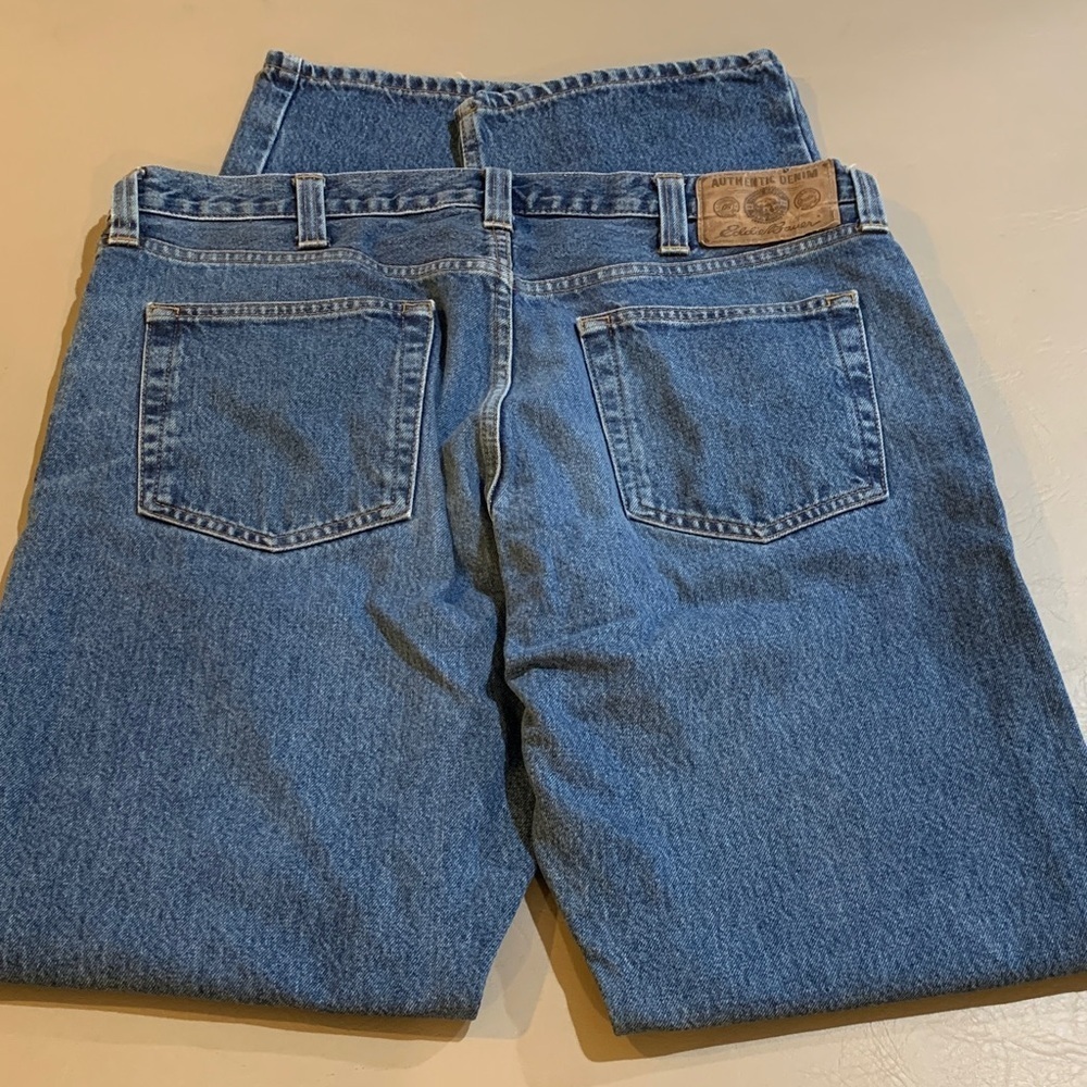 Eddie Bauer Relaxed Fit Blue Jeans​​​​